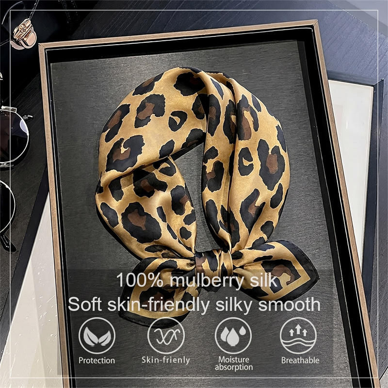 Face Scarf Mask - Lenço Quadrado 100% Seda com Estampa